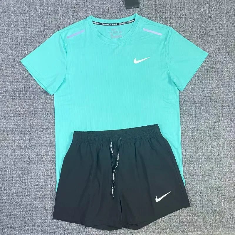Nike套装 8