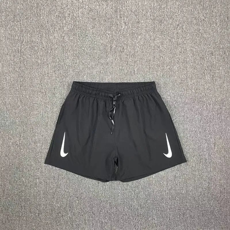 Nike黑色双钩短裤
