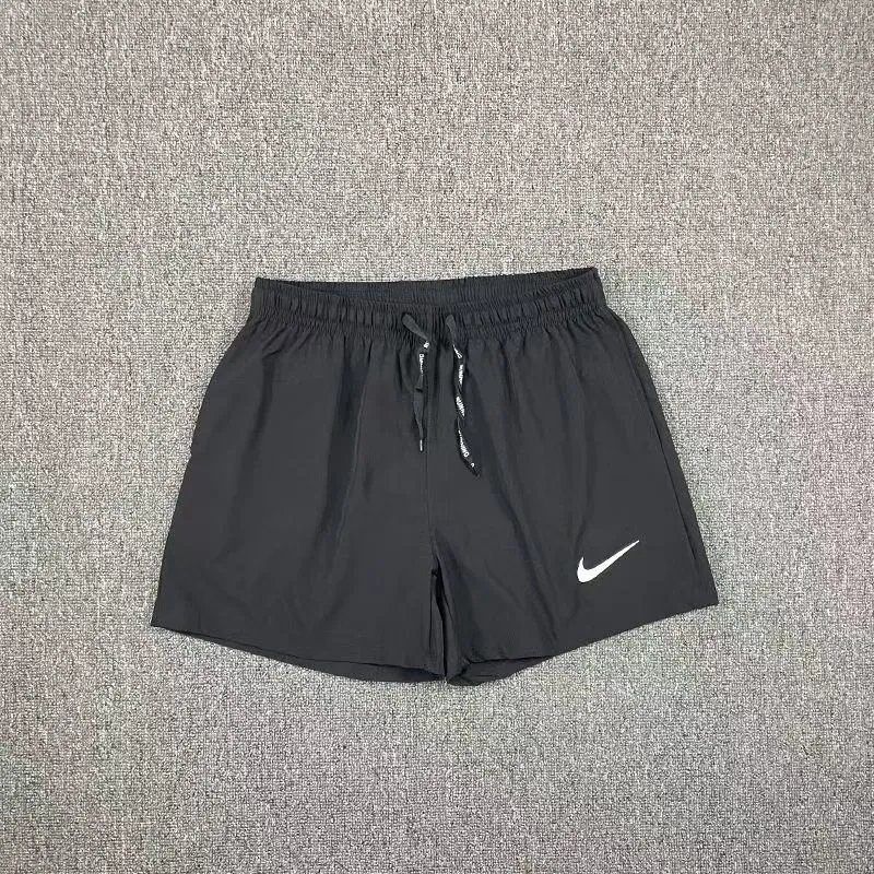Nike黑色单钩短裤