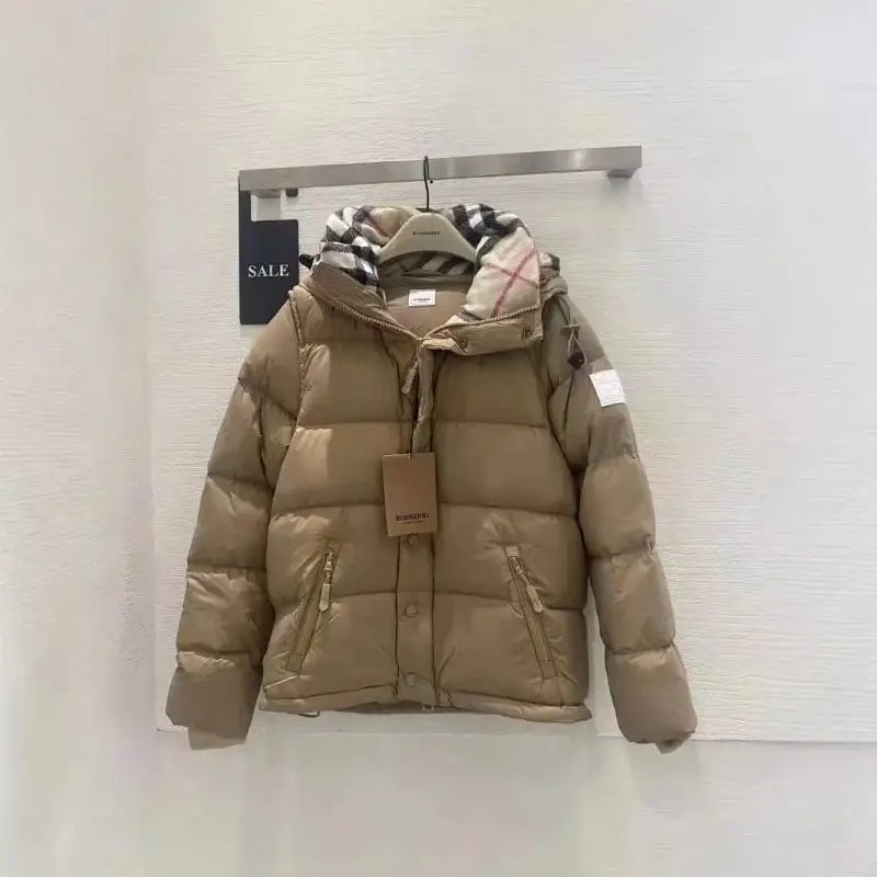 Burberry Khaki Detachable (95% White Duck Down)