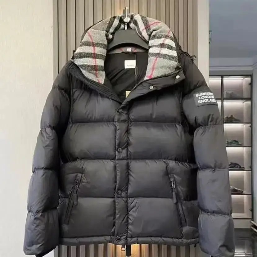 Burberry Black Red Detachable (95% Silk Cotton)