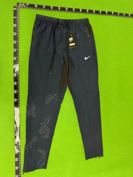 Nike Pro Tights Black with Reflective Grid Pattern Leggings - 12