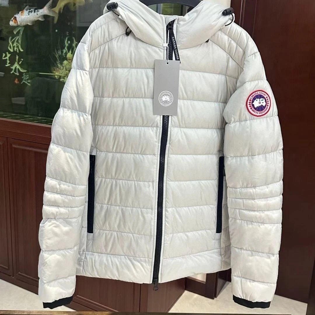 Canada goose最高品质<90%白鸭绒白色-红色袖标