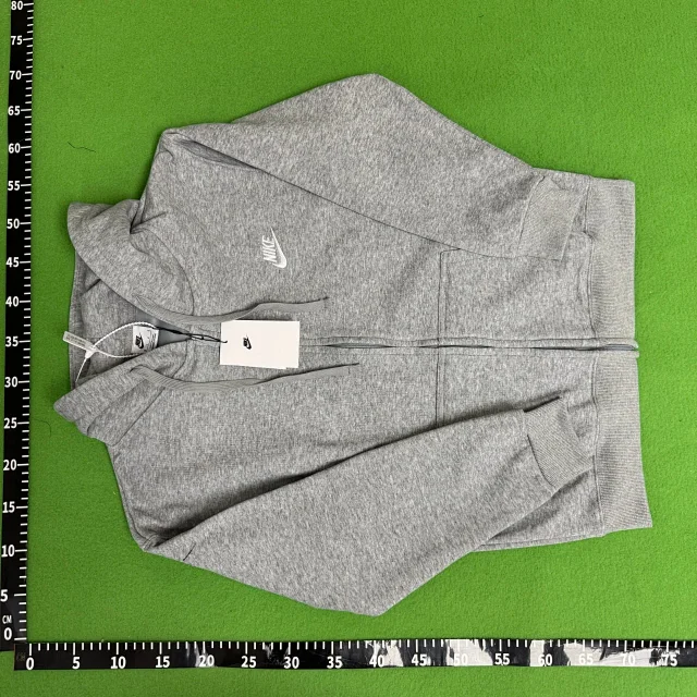 Nike Hoodies & Sweatshirts Zip-Up Hooded Sweatshirt product detail image 4