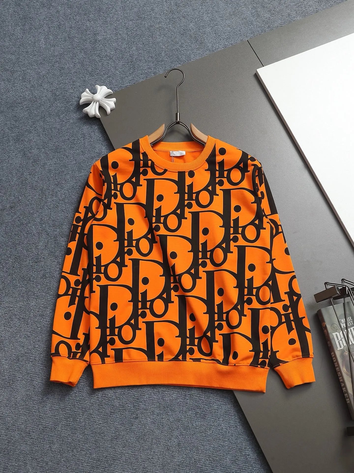 Fendi Chain Logo Print Light Blue Hoodie - 11