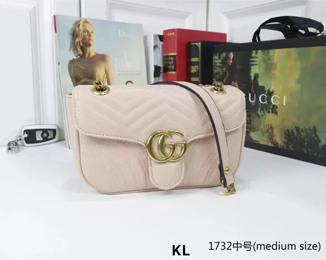 Gucci 2079 and G606 quilted GG bags product detail image 8
