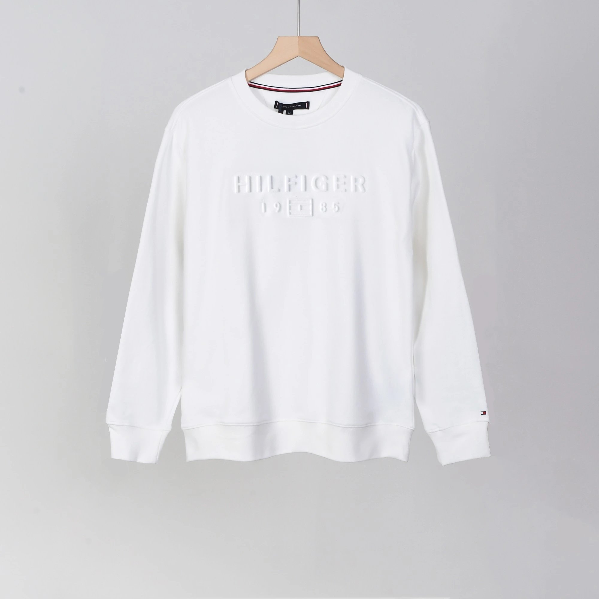 Tommy Hilfiger Heritage Logo Crewneck Navy Sweatshirt - 12