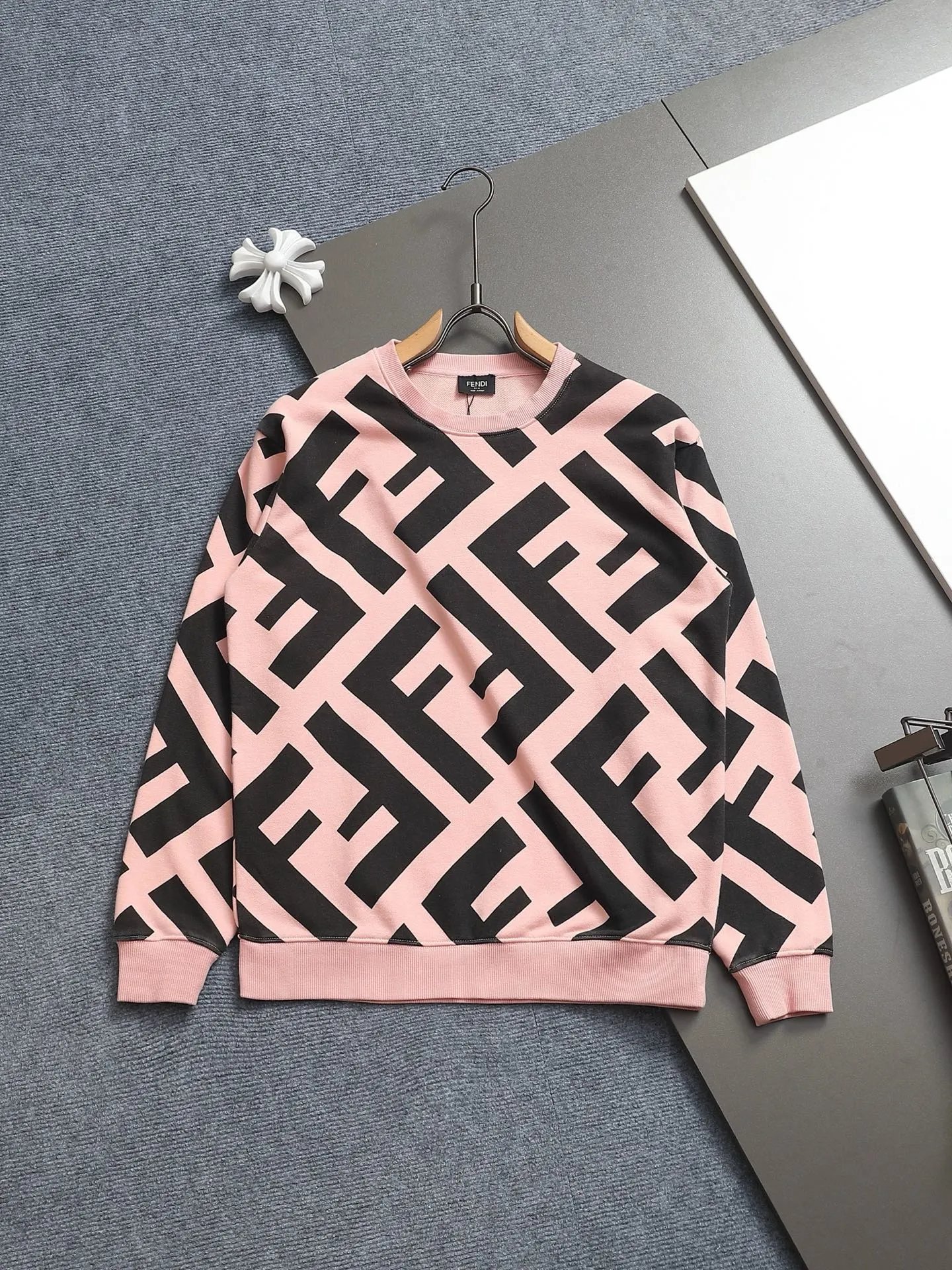Fendi Chain Logo Print Light Blue Hoodie - 13