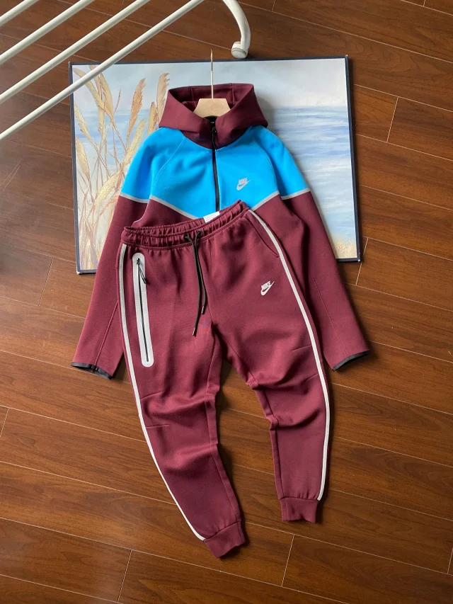 Nike Tracksuits Hooded sweatshirt and joggers set product detail image 11
