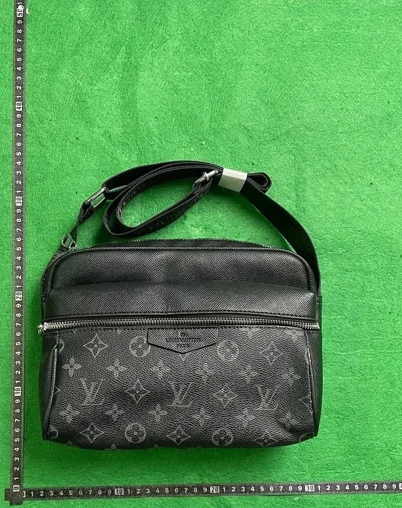 Gucci Crossbody Bags Messenger Bag — LV 18