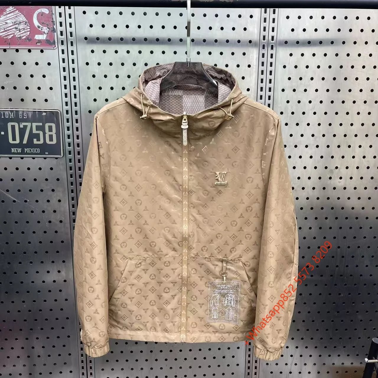 Unbranded Jackets Assorted hooded zip-front jacket designs — LV27