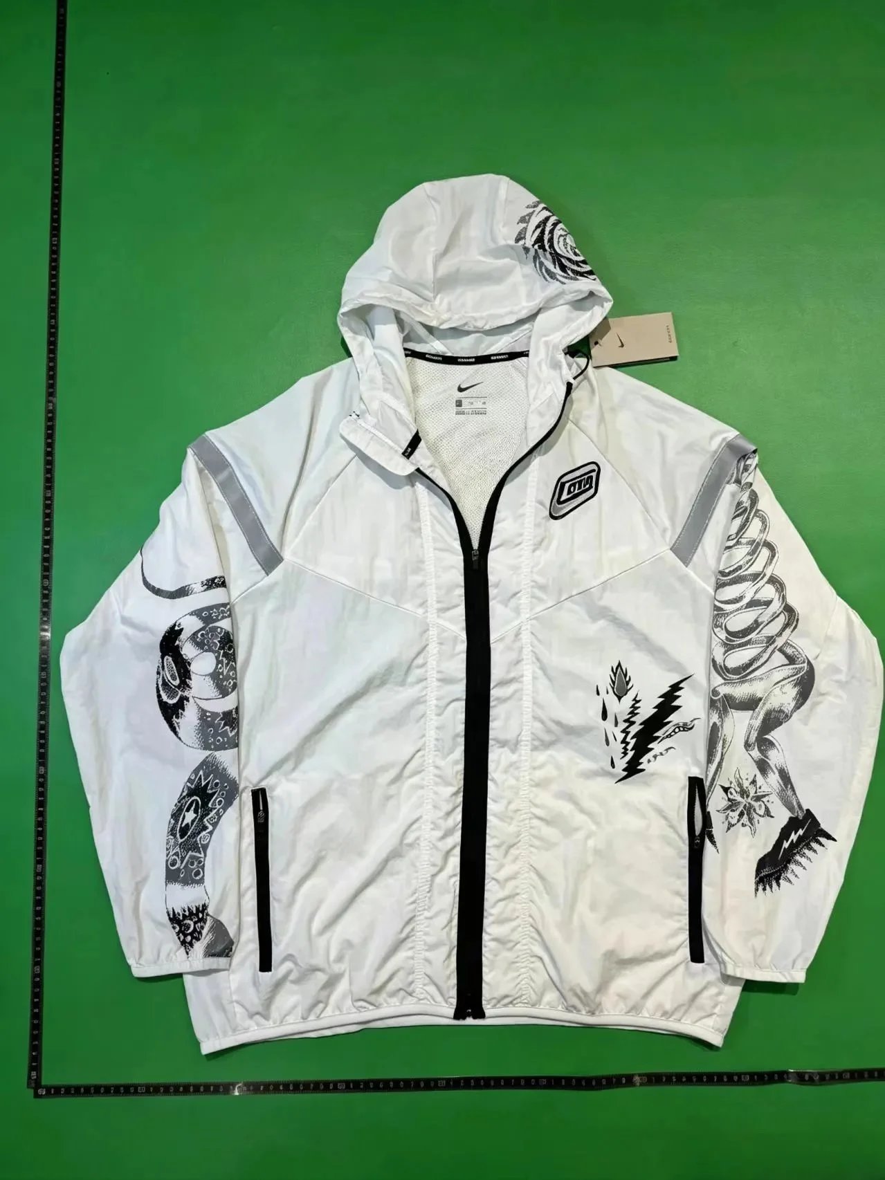 Nike Jackets Running Graphic Half-Zip Jacket — Nike.18