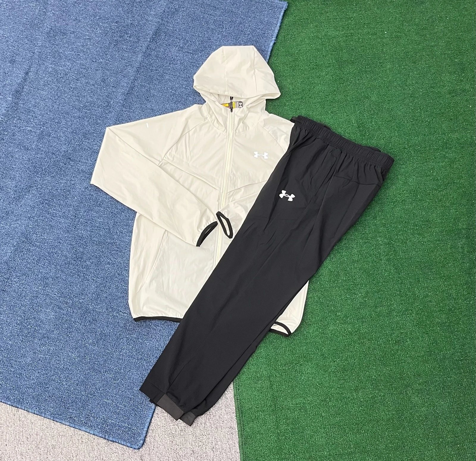 Off white hooded set WhatsApp+86 159 8088 5450