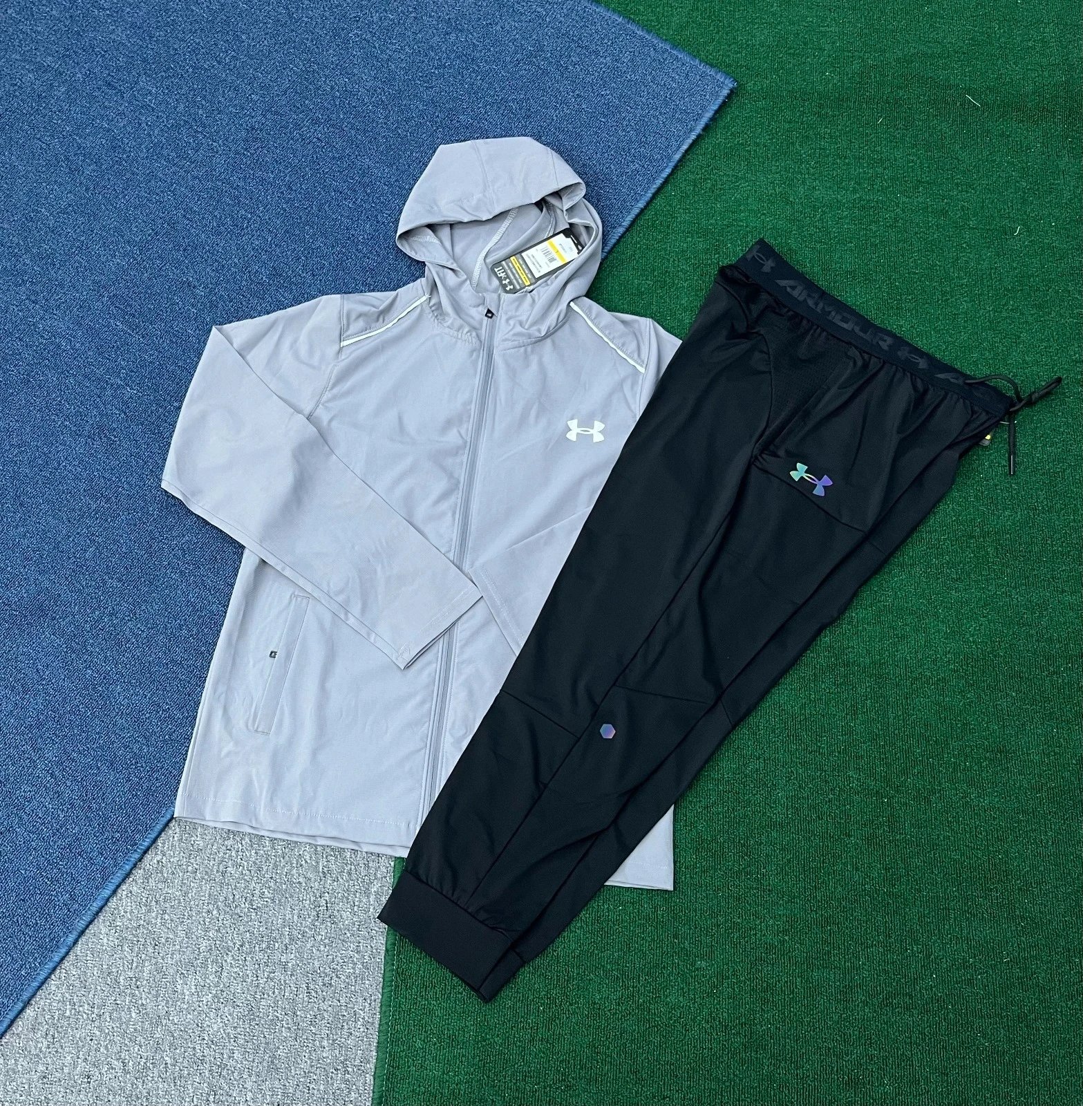 White Reflective Hoodie Set WhatsApp+86 159 8088 5450