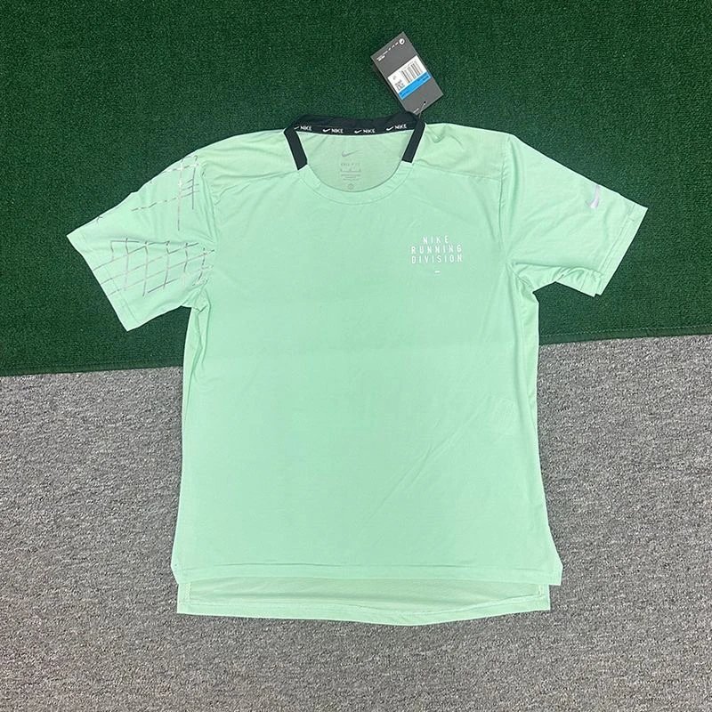 Pattern short sleeved green