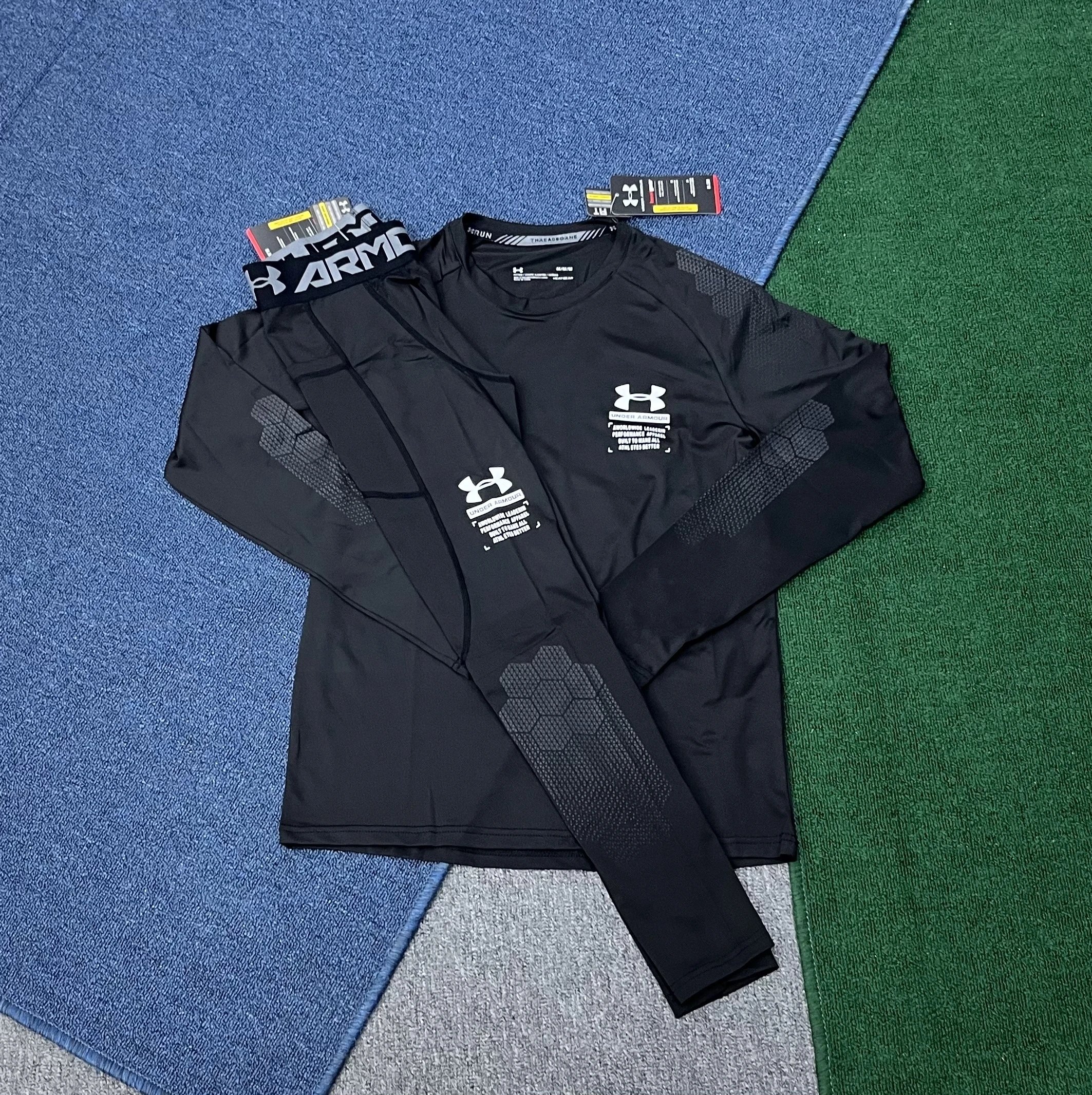 Black long sleeved suit WhatsApp+86 159 8088 5450
