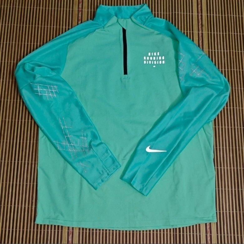 Nike Jackets Running Graphic Half-Zip Jacket — Nike.08