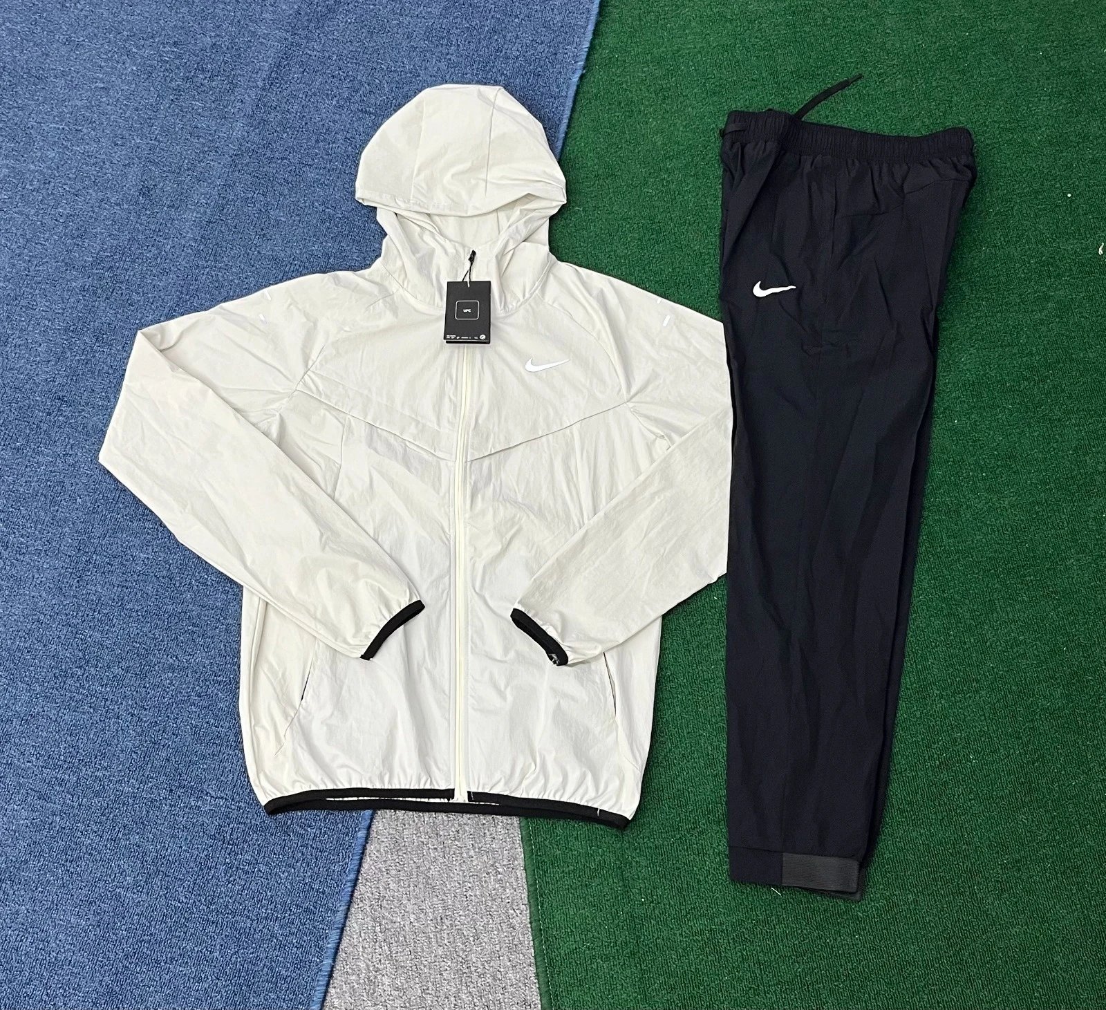 White hooded set WhatsApp+86 159 8088 5450