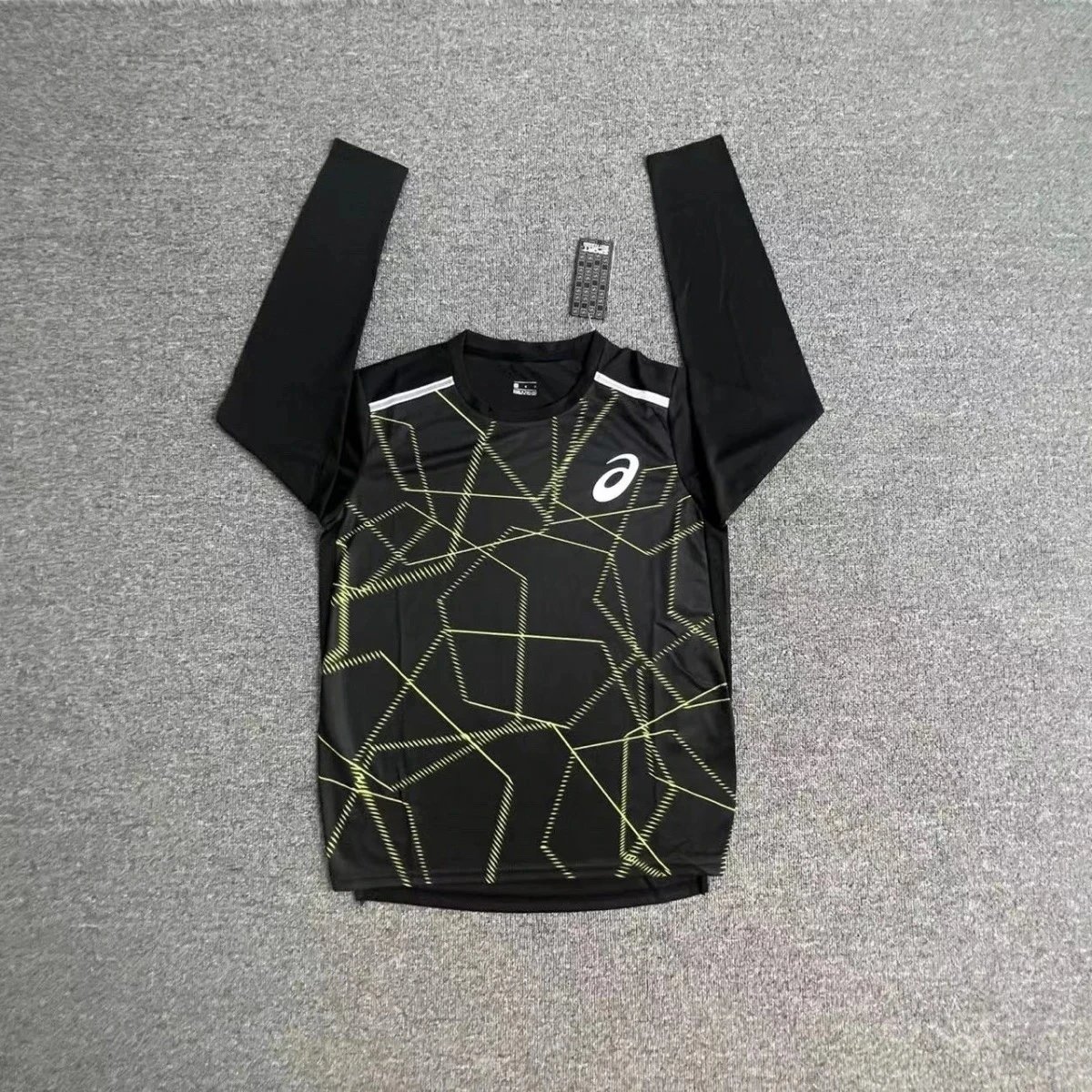 RNC long sleeved sportswear (non quality issue, non refundable and non exchangeable)
