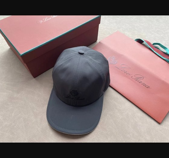 Loro Baseball Cap with Logo Emblem and Embroidered Retro Design - Adjustable Breathable Hip-Hop Hat for Men, Summer New High-End Luxury Fashion, Sun Protection, Elegant, High-End, INS Style, Versatile, Old Money, Vintage Minimalist