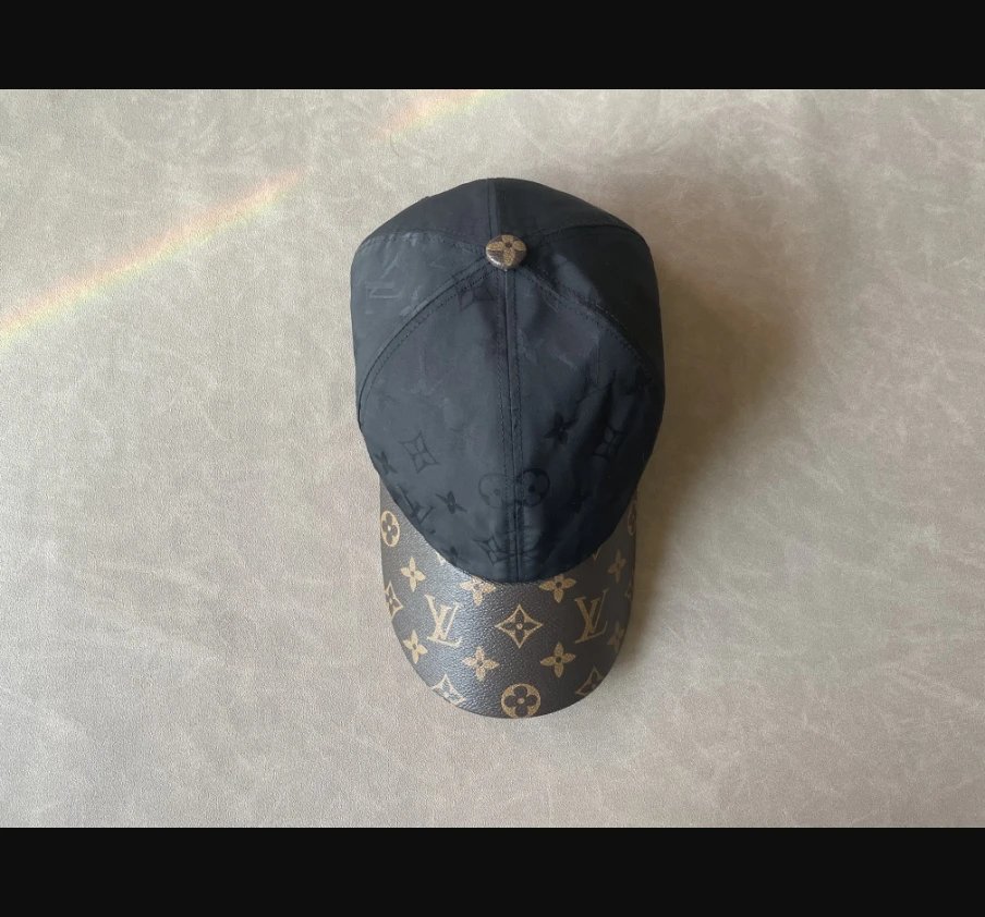 Baseball cap with old patterns printed all over hard top retro style, women's duckbill cap, men's duckbill cap, women's flat edge baseball cap, big brand duckbill cap, trendy brand, men's baseball cap, breathable hip-hop cap, men's cap, trendy brand, adjustable