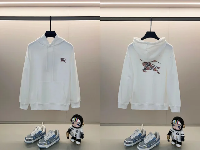 Burberry Hoodies & Sweatshirts Drawstring hooded sweatshirt with kangaroo pocket and logo graphic product detail image 7