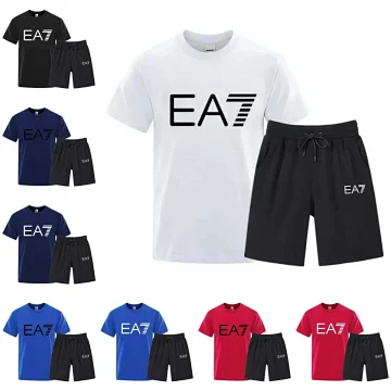 EA7 Suit