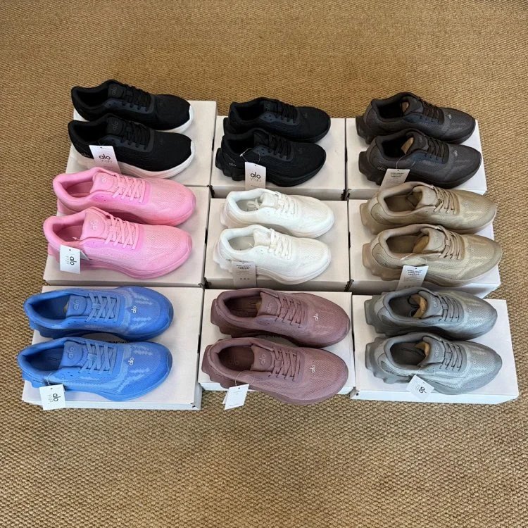 Alo Yoga Sneakers Runner Low-Top image 1