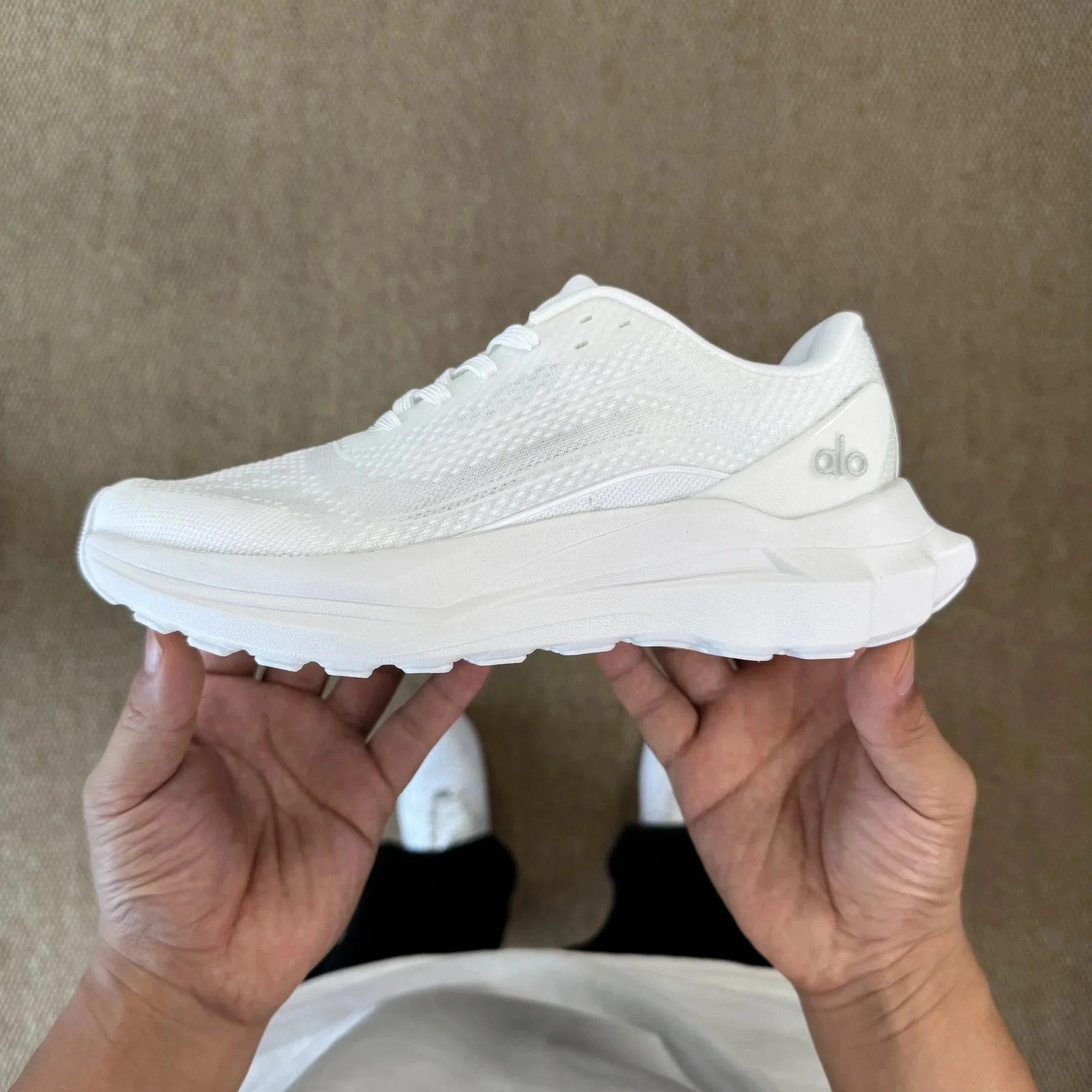 Alo Yoga Sneakers Runner Low-Top — white