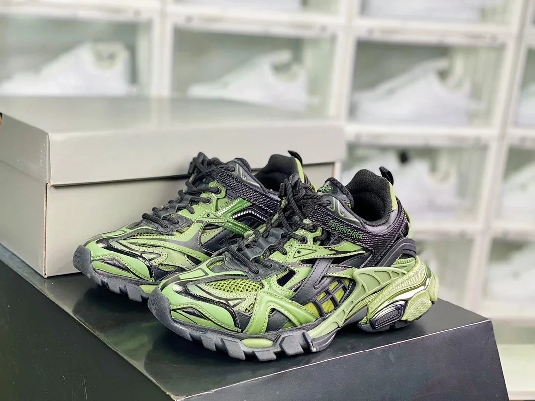 Balenciaga Sneakers Track 4.0 — 4.0 Dark Green 2311