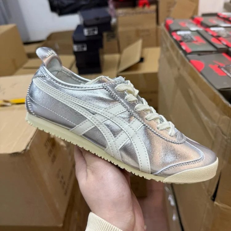 Onitsuka Tiger Sneakers Mexico 66 image 2