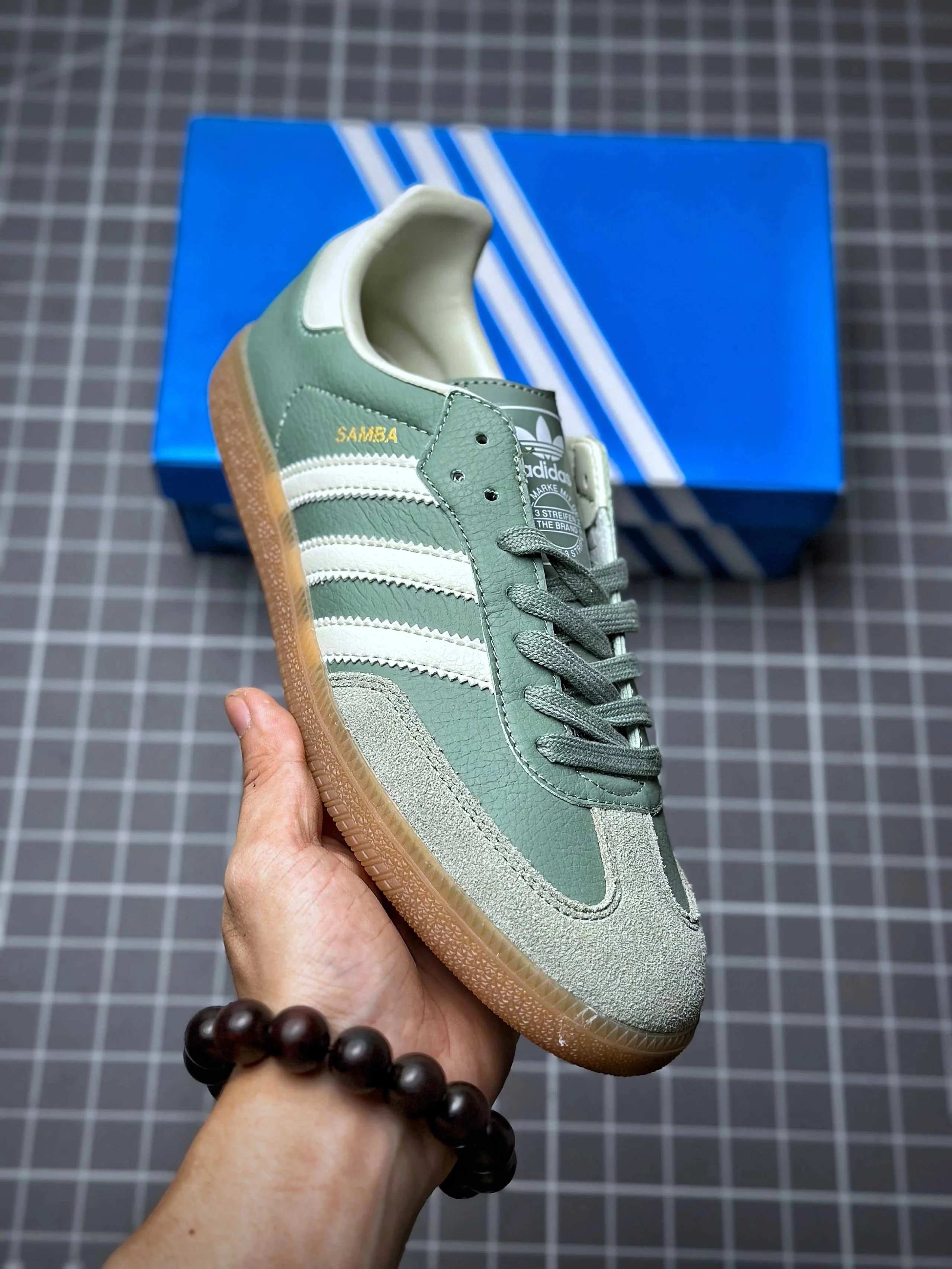 light green