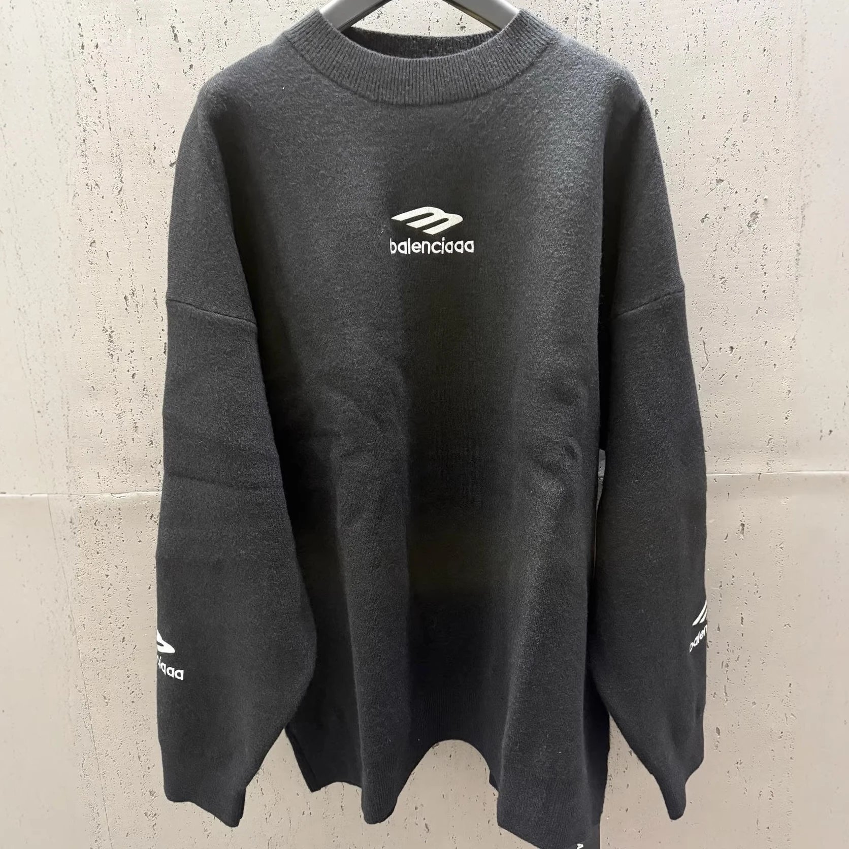 Letter Crewneck Cardigan