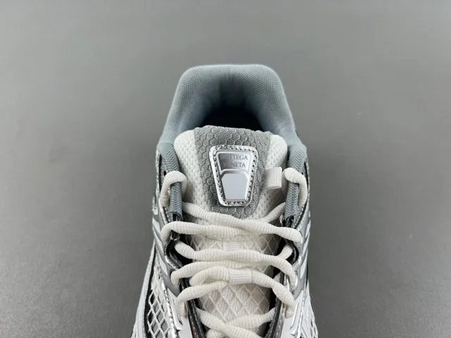 Bottega Veneta Sneakers Orbit with mesh panels and metallic overlays product detail image 6