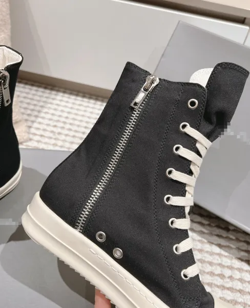 Design High-Top Canvas Sneakers Black and White - 12