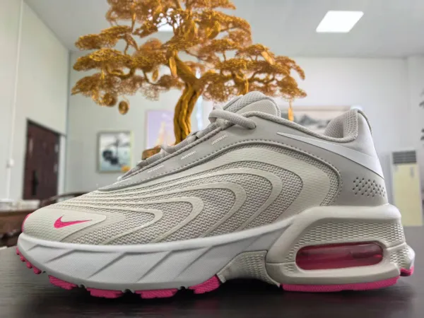 Nike Air Max Pulse Beige Volt Sneakers - 8