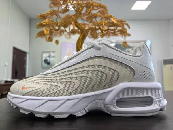 Nike Air Max Pulse Beige Volt Sneakers - 7