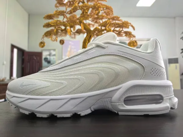Nike Air Max Pulse Beige Volt Sneakers - 12