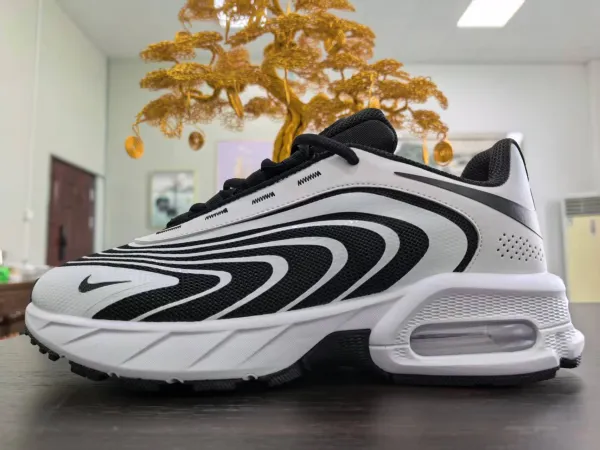 Nike Air Max Pulse Beige Volt Sneakers - 6