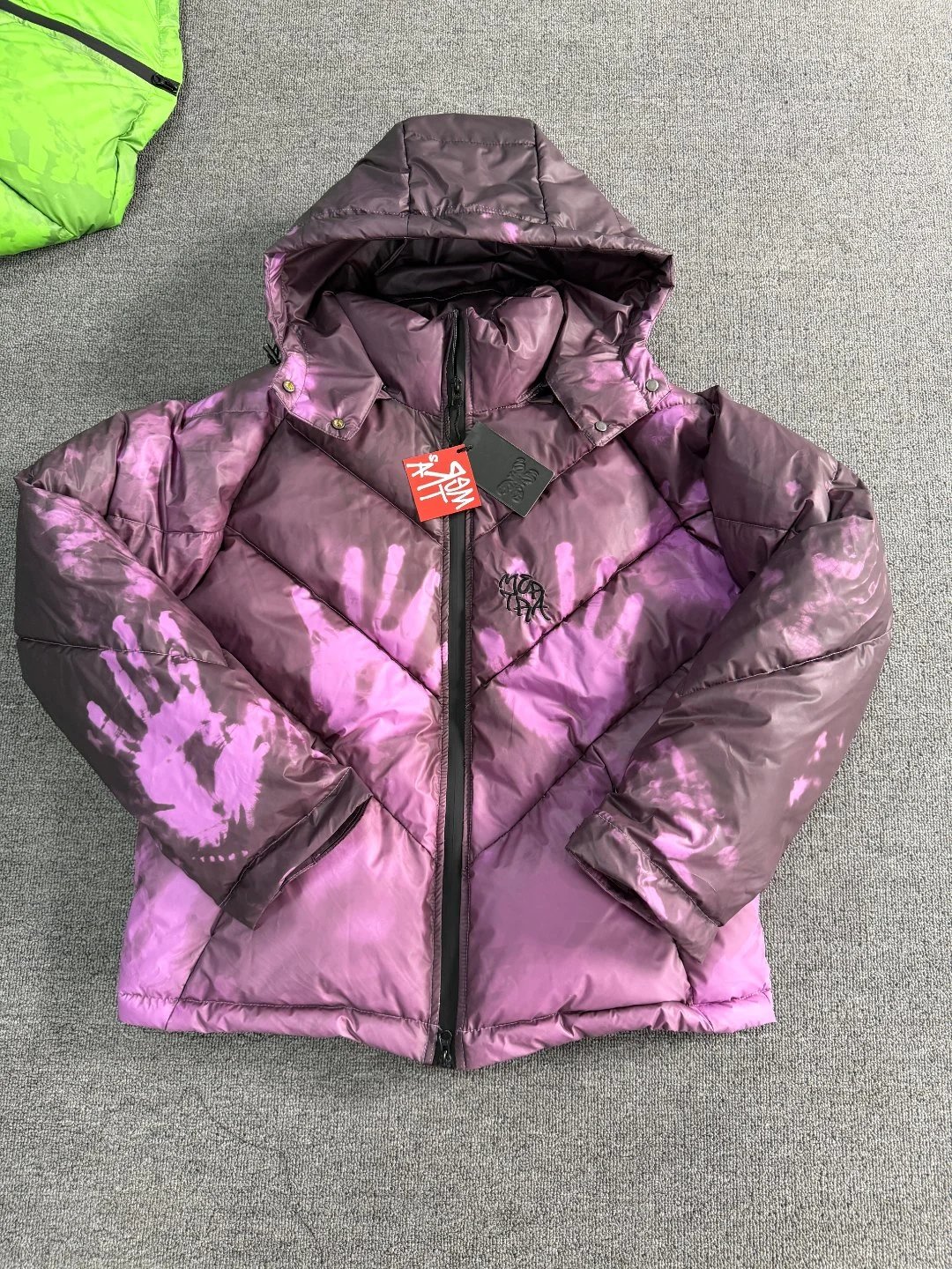 Unbranded Jackets DX 253-7 hooded color-changing padded jacket with handprint design image 2