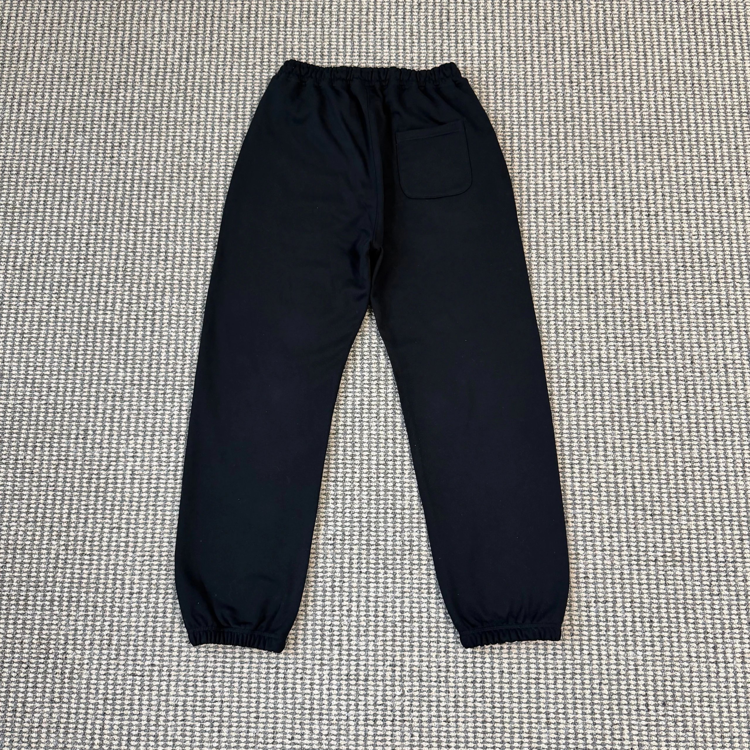 Design Koi Fish Embroidery Black Sweatpants - 8