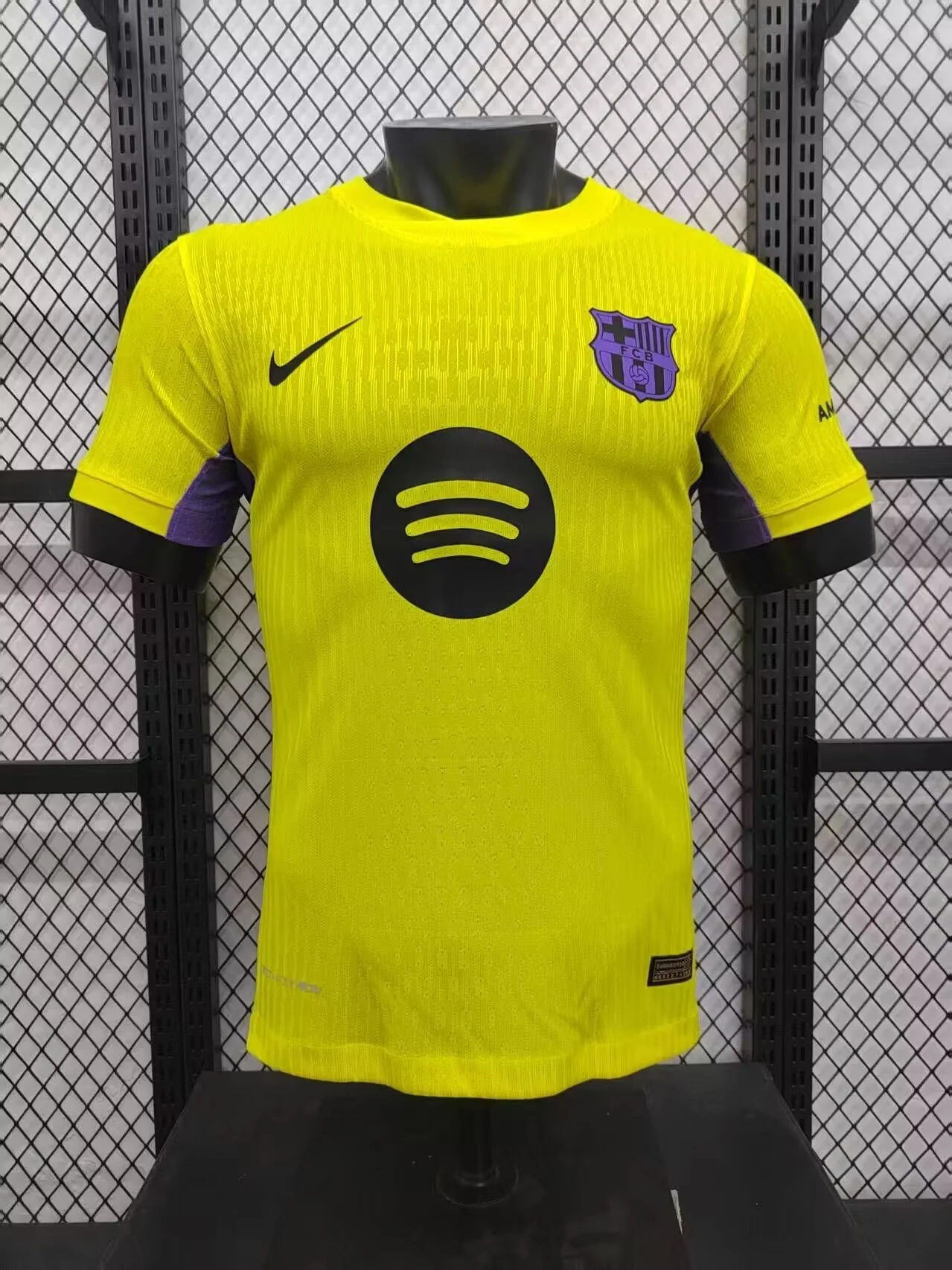 25/26 Barcelona Away Kit