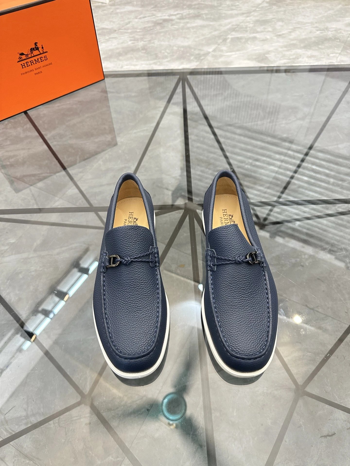 Hermes Loafers 6+ colorways [Premium Quality] foto 2