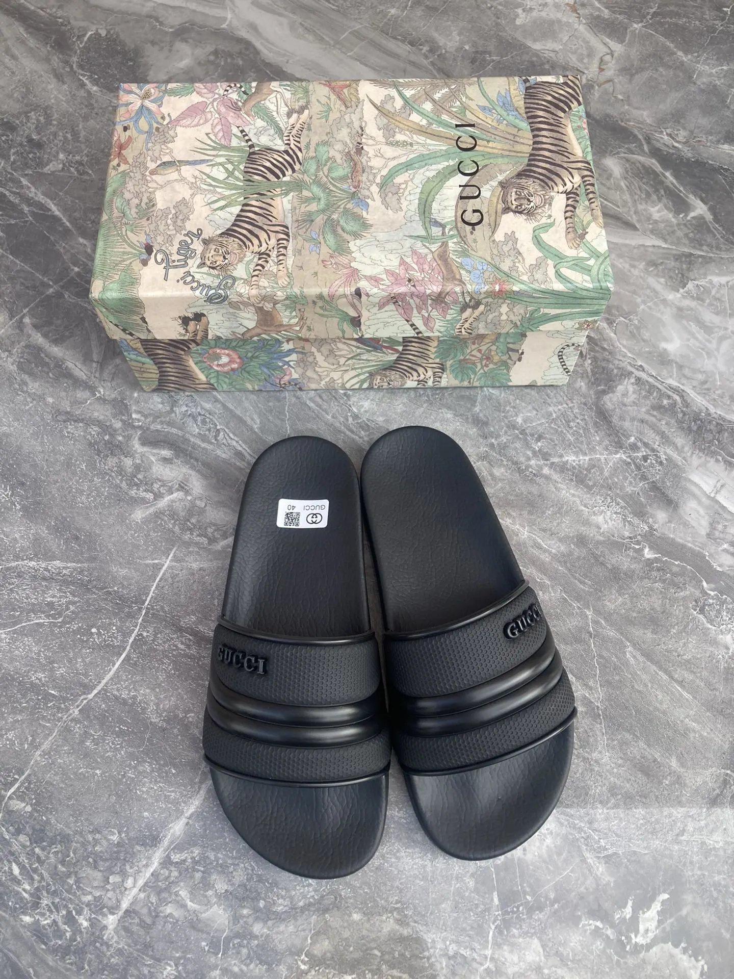 Gucci Pursuit Rubber Stripe Slide Black