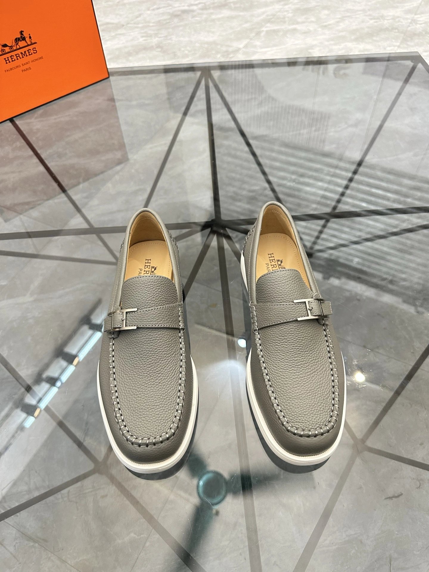 Hermes Loafers 6+ colorways [Premium Quality] foto 4