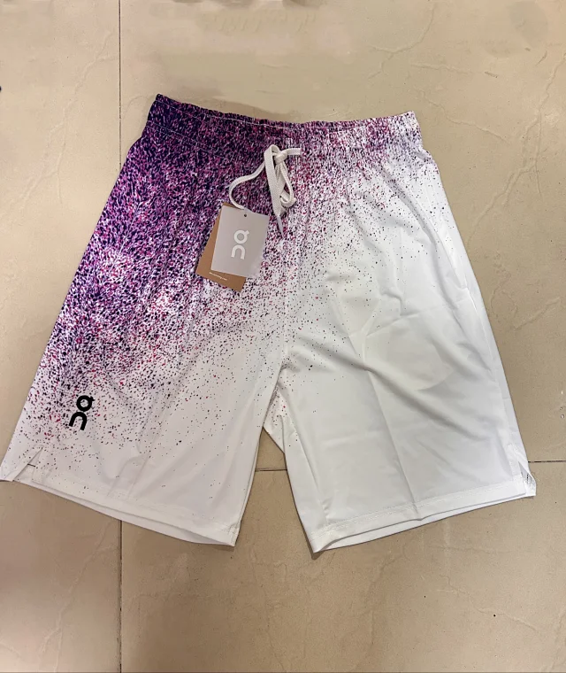 On Matching Sets Short-sleeve T-shirt and shorts set with speckled gradient print product detail image 8
