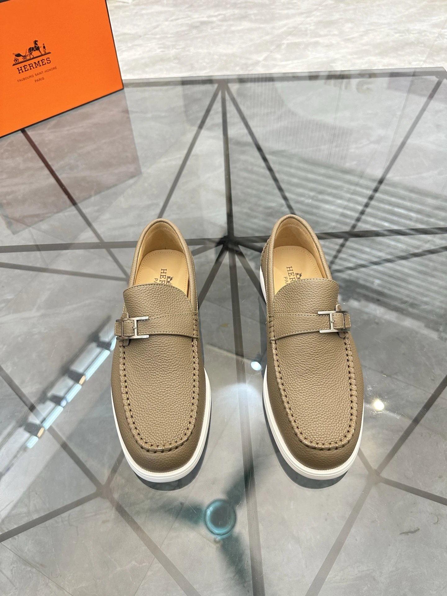 Hermes Loafers 6+ colorways [Premium Quality] foto 3