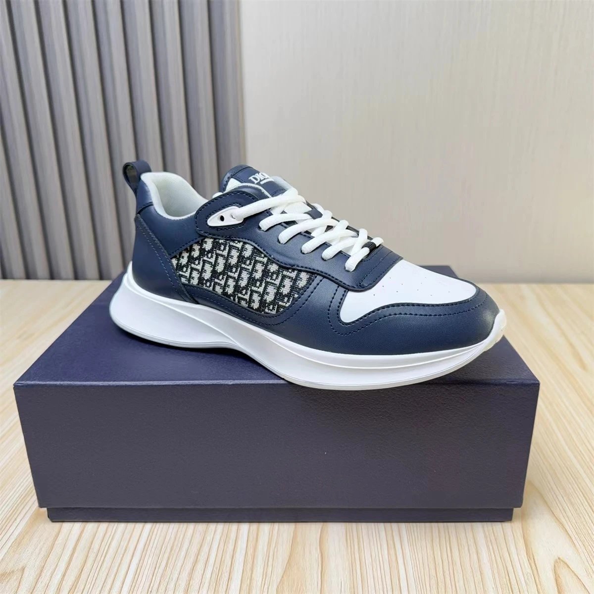 Dior B25 Runner