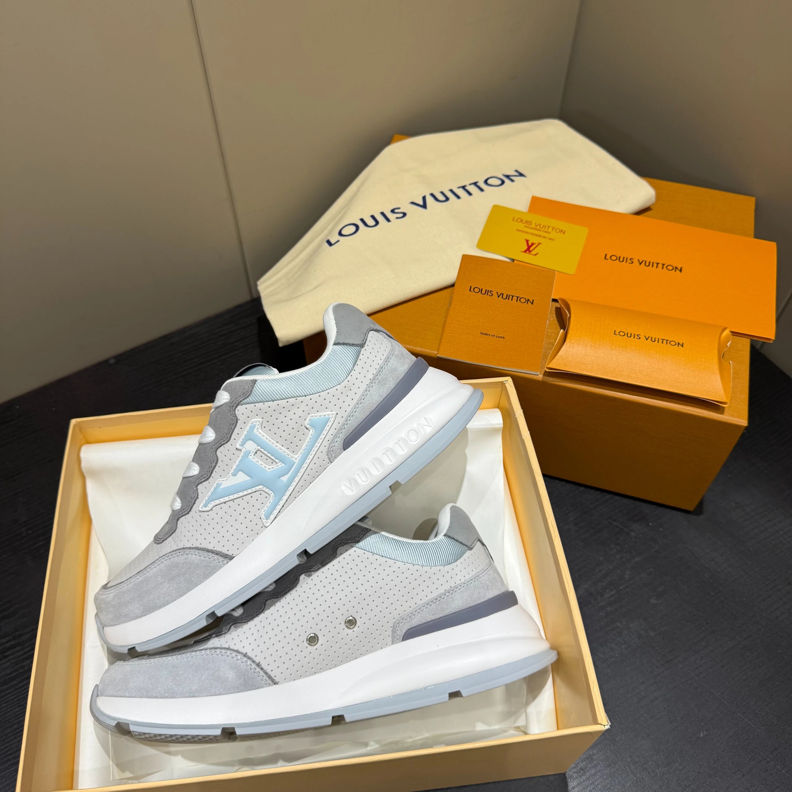 [ABC25-1] round head lace-up low-top men's and women's sports shoes are light and wear-resistant