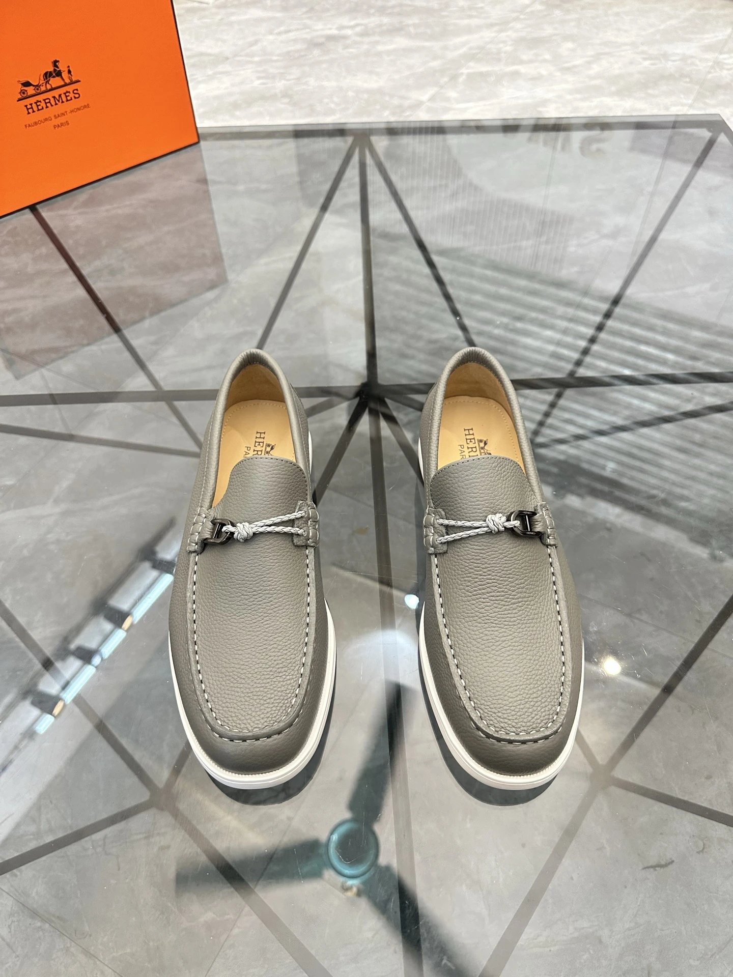 Hermes Loafers 6+ colorways [Premium Quality] foto 3